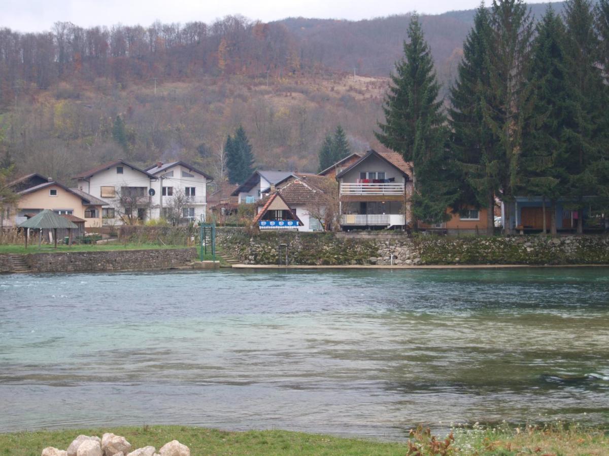 Alfa Apartamento Kulen Vakuf Exterior foto